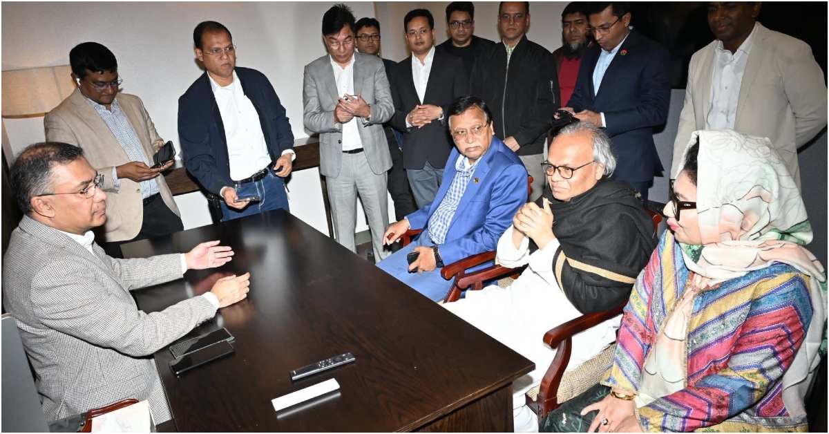 বিকেল সাড়ে তিনটার দিকে নয়াপল্টনে কেন্দ্রীয় কার্যালয়ে পৌঁছান বিএনপির ভারপ্রাপ্ত চেয়ারম্যান। ছবি: বাবুল তালুকদার